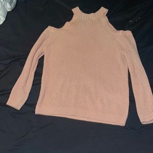Mauve cold shoulder sweater. EUC